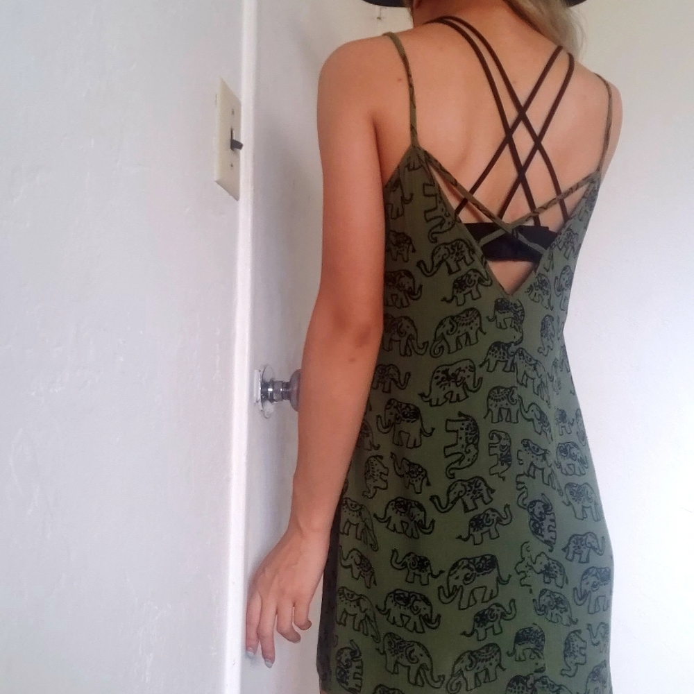 Forever 21 Green Mini Dress w/ ELEPHANTS